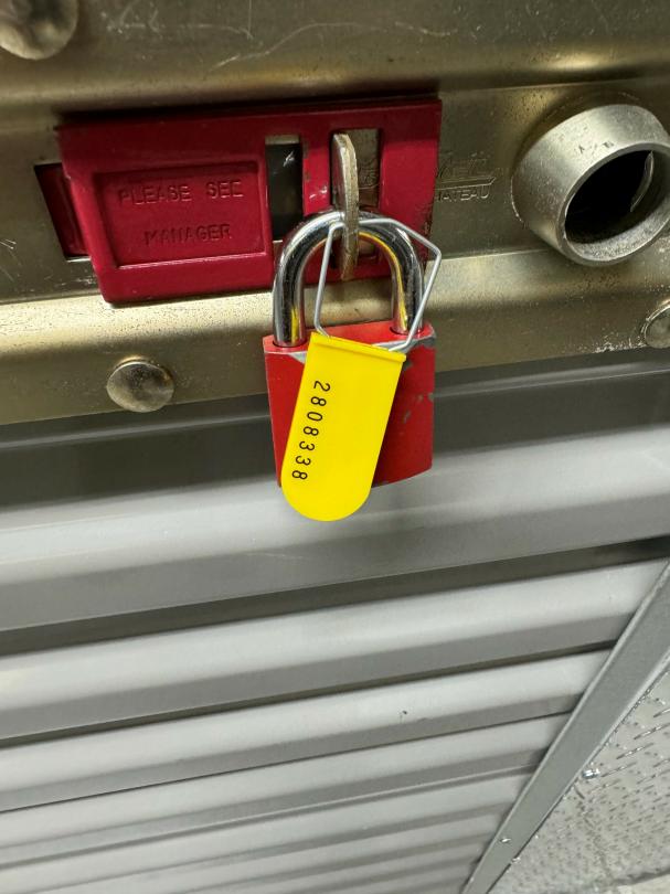 Storage Auction in Elizabeth, NJ at Safeguard Self Storage Elizabeth